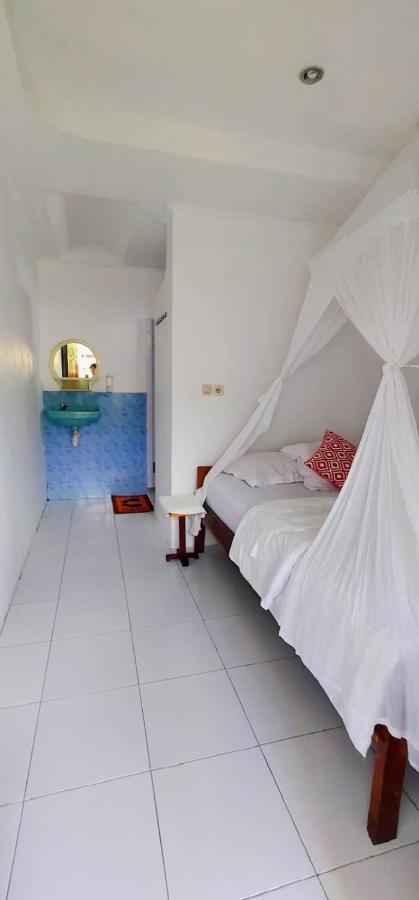 Bintang Bungalow Tour & Travel Kelimutu Eksteriør bilde
