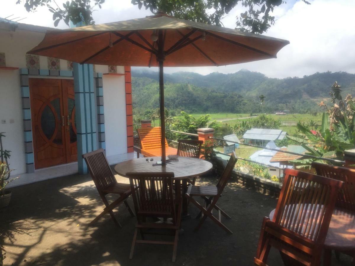 Bintang Bungalow Tour & Travel Kelimutu Eksteriør bilde