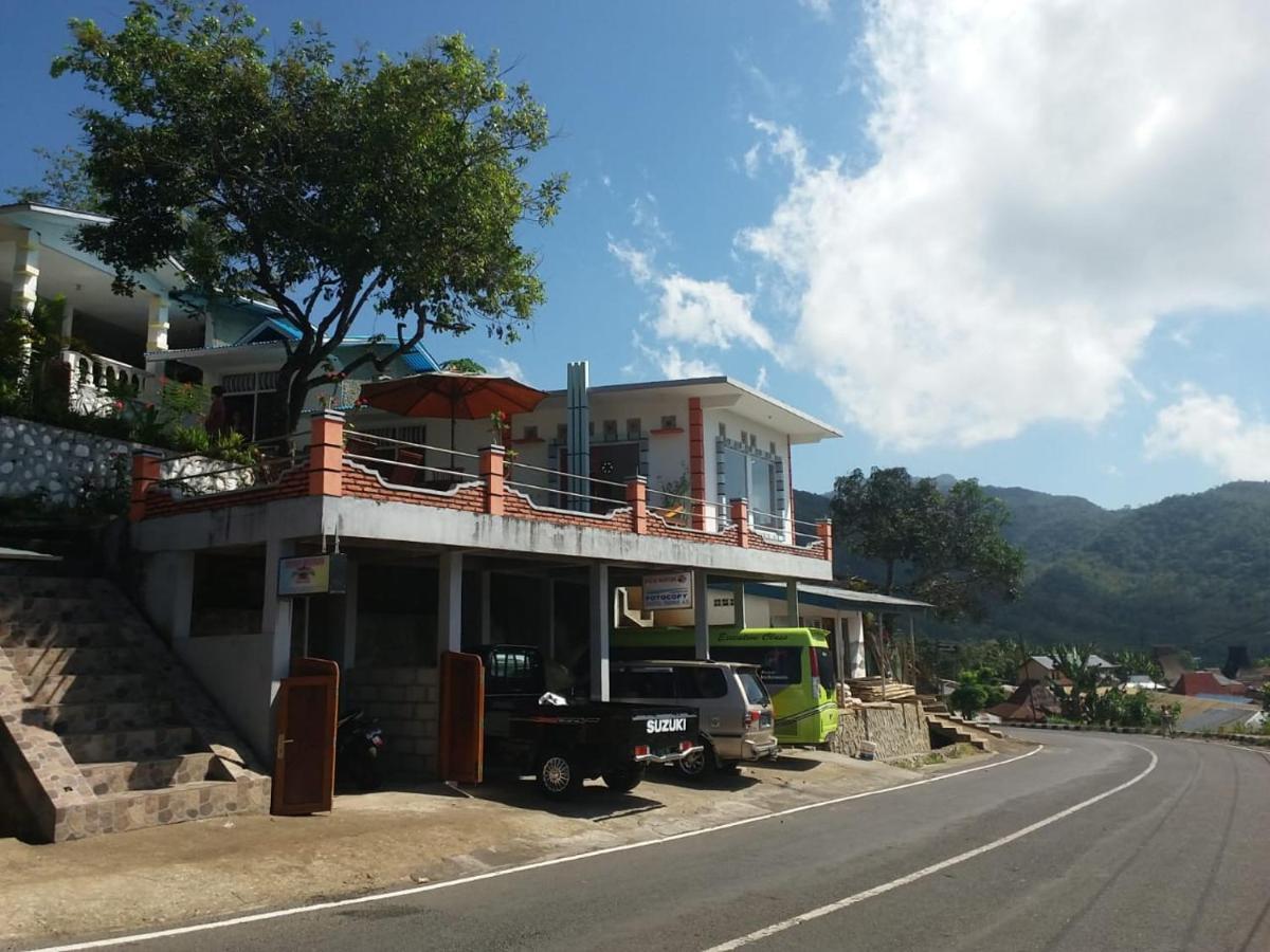 Bintang Bungalow Tour & Travel Kelimutu Eksteriør bilde